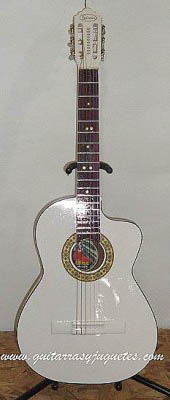 Guitarra económica modelo GTE con curva de Paracho Vista 3